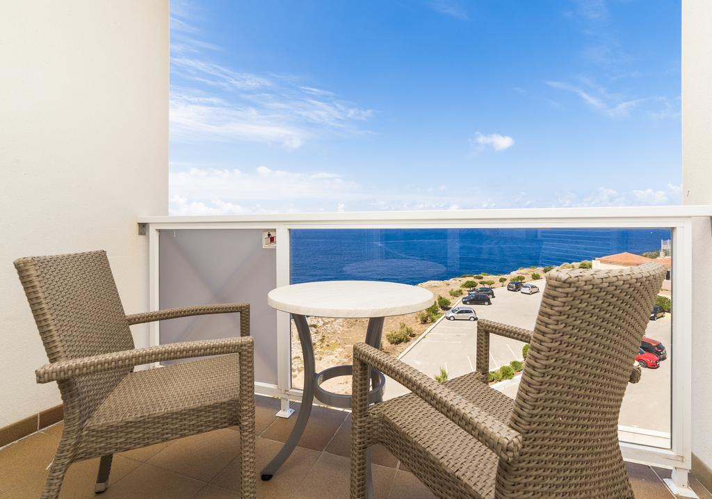 Globales Almirante Farragut Cala'N Blanes (Menorca) Exterior foto