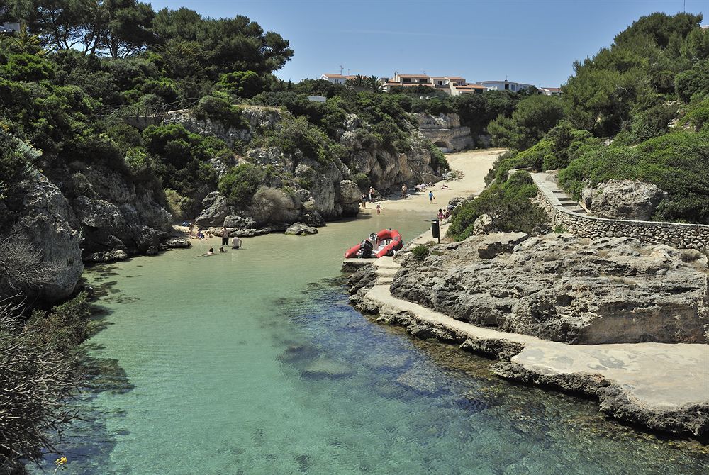 Globales Almirante Farragut Cala'N Blanes (Menorca) Exterior foto